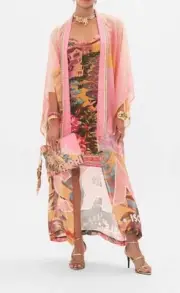 Camilla Kimono Layer With Collar Capri Me Size L/XL RRP $799 Pink Silk Cape
