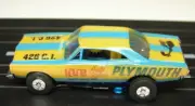 DASH '67 ROAD RUNNER - CUSTOM HUB AUTO PLYMOUTH - THUNDERJET HO SLOT CAR - NEW