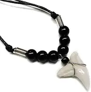 [Swimmi] Genuine Shark Tooth Necklace, Mako Shark Tooth Necklace for Men, Cool Beach Cowrie Shells Wooden Beads Necklace for Women, Shark Tooth, shark tooth