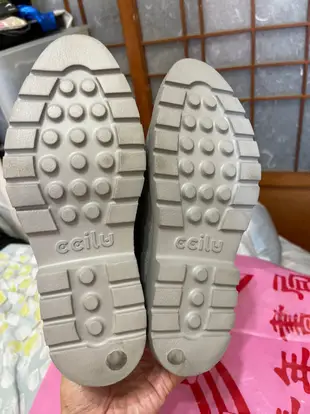 「 全新 」 ccilu 女版防水靴 US5（灰）69