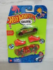 Hot Wheels Skate Tony Hawks Car and Fingerboard Set Grand Cross HGN62