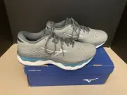 New! Womens Mizuno Wave Sky 5 Running Shoes. Size 9D Wide. Awesome Shoes!!!