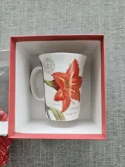 Fine Bone China Mug, 'Amaryllis'