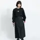 日本KIU 212900 黑色 抗UV透氣防水裙 內有腰圍調整扣 攤開變野餐巾 附收納袋 (8.7折)