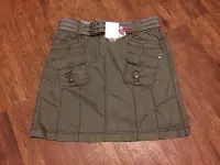 在飛比找Yahoo!奇摩拍賣優惠-ESPRIT 軍綠口袋短裙 AE A&F RL GIRL Z