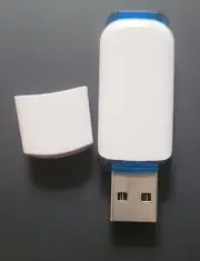 White & Blue USB 2.0 Flash Drive Memory Stick Thumb 16Gb W Cap