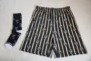 Collingwood Magpies AFL AFCOL0843U Mens Cotton Boxer Shorts & Socks Gift Pack