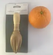 Threshold Acacias WOOD LEMON / CITRUS REAMER / JUICER NEW
