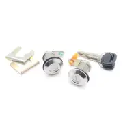 Fit Toyota Publica 1000 Coupe 2D KP30 KP31 UP30 KP50 Door Lock and Retainer Clip