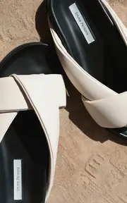 [Emme Parsons] Leather Slides