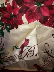 St Nicholas Square Christmas Table Runner Cardinals, TABLE RUNNER 72”