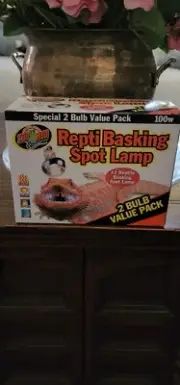 Zoo Med Repti Basking Spot Lamp, Spot Lamp for Reptiles 100W (2 Bulbs)