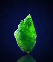 Lush Green Sphene Var Titanite Crystal , Gems Grade Green Titanite From Skardu