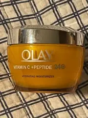 OLAY Vitamin C+ Peptide 24+ Hydrating Moisturizer (1.7 oz)