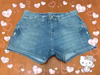 在飛比找Yahoo!奇摩拍賣優惠-【LEVIS】丹寧牛仔短褲(H&M、ZARA、forever