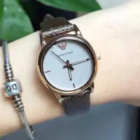 在飛比找Yahoo!奇摩拍賣優惠-直購#EMPORIO ARMANI 極簡懷舊風女性皮革手錶(