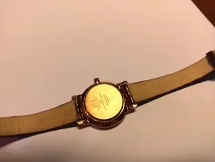 惜售日本攜回Credor 純18K金石英女錶(近新品)，鱷魚皮錶帶，原裝K金錶扣，精工現役4J81機芯年誤差僅10秒（已售出，感謝艋舺陳先生捧場）。