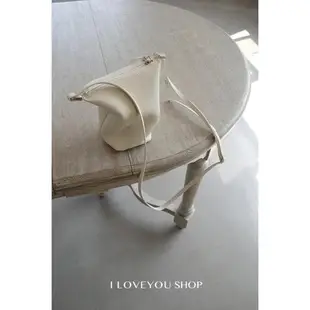 I Love You Shop 我愛你店 四季百搭簡約斜挎包 輕軟 手機包 純色