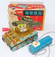 China ME-060 WWII US ARMY Camouflage TANK Battery Operated Tin Toy MIB`60 RARE!
