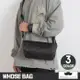 【WHOSE BAG】時尚休閒輕量防潑水斜背包 斜背包 男包 女包 NO.WBOM005