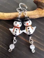 UNIQUE SNOWMAN LAMPWORK BEAD/BLACK/WHITE BEAD/SILVER WIRE COIL DESIGN EARRINGS