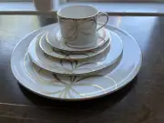 Lenox Kate Spade Belle Boulevard Gold Bows 5 Pc Place Setting New Old Stock