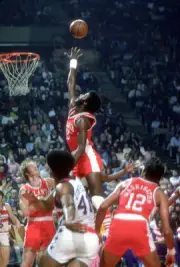 Dwight Jones Atlanta Hawks attempt to block a shot v the Washingt- 1974 Photo
