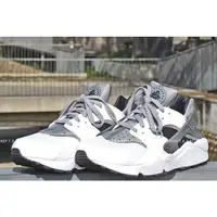 在飛比找蝦皮購物優惠-[ TRY 街頭 ] Nike air Huarache W