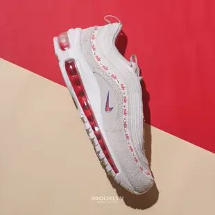 NIKE 慢跑鞋 W AIR MAX 97 SE 米白 紅藍 串字 雙鞋帶 金扣 女 (布魯克林) DC4013-001