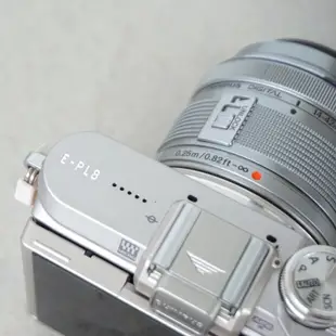 （已售）OLYMPUS PEN E-PL8 微單眼相機（二手）