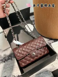 在飛比找Yahoo!奇摩拍賣優惠-【二手】原單品質    “復刻版 Chanel 23cm C