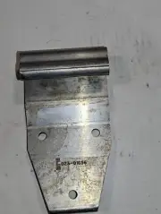 TrailMobile 700-515-131 Hinge 3-Hole, Great Dane Style (023-01656)