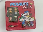 *RARE* Vintage Peanuts Charlie Brown Snoopy Chess Set Tin Box New Sealed