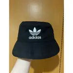 ADIDAS 三葉草繡字LOGO 漁夫帽 帽子