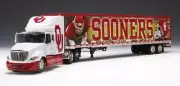 Oklahoma Sooners Football Diecast Truck / Trailer 1:64