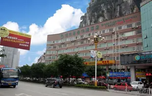 格林豪泰廣西自治區桂林市臨桂縣金山廣場金水路快捷酒店GreenTree Inn Guilin Lingui JinShan Square JinShui Road Express Hotel