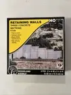 Woodland Scenics C1258 HO Scale Retaining Wall - Concrete (3-Pack)