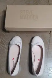 Size 3 Steve Madden Big Girls Shoes Slip on Ballet Flats Blush (Light Pink)