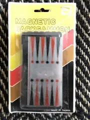 Vtg Magnetic Travel Game BACKGAMMON Handheld Pocket Toy Party Favor Casino Theme