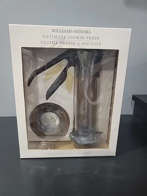 Williams Sonoma Ultimate Cookie Press. Includes 12 Metal Discs