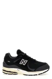 NEW BALANCE '2002' Sneakers