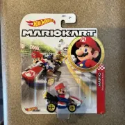 NEW Mattel GBG26 Hot Wheels Mario Kart 1:64 MARIO Standard Kart Diecast Car