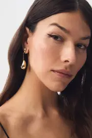 Form Drop Stud