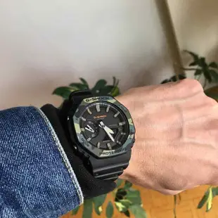 【CASIO 卡西歐】G-SHOCK GA-2100SU-1A 八角型外觀迷彩綠軍武風雙顯電子錶(G-SHOCK 街頭 潮流)