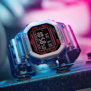 CASIO 卡西歐 G-SHOCK 智慧藍芽 半透明漸層配色方形電子錶-黑(DW-B5600G-1 防水200米)