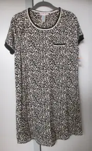 NWT Pillow Talk Size S Animal Print Soft Polyester Spandex Nightie
