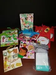 Island Heritage Lot of 15 Hawaiian Themed Small & Mini Gift Bags & Notepad Set