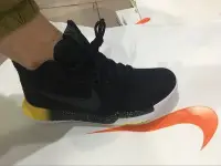 在飛比找Yahoo!奇摩拍賣優惠-Nike Kyrie 3 欧文3黑黄 852396-901