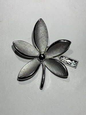 Vintage Crown Trifari Brushed Silvertone Flower Brooch Pin