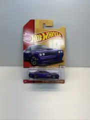 15 Dodge Challenger SRT Hot Wheels 10s HC12